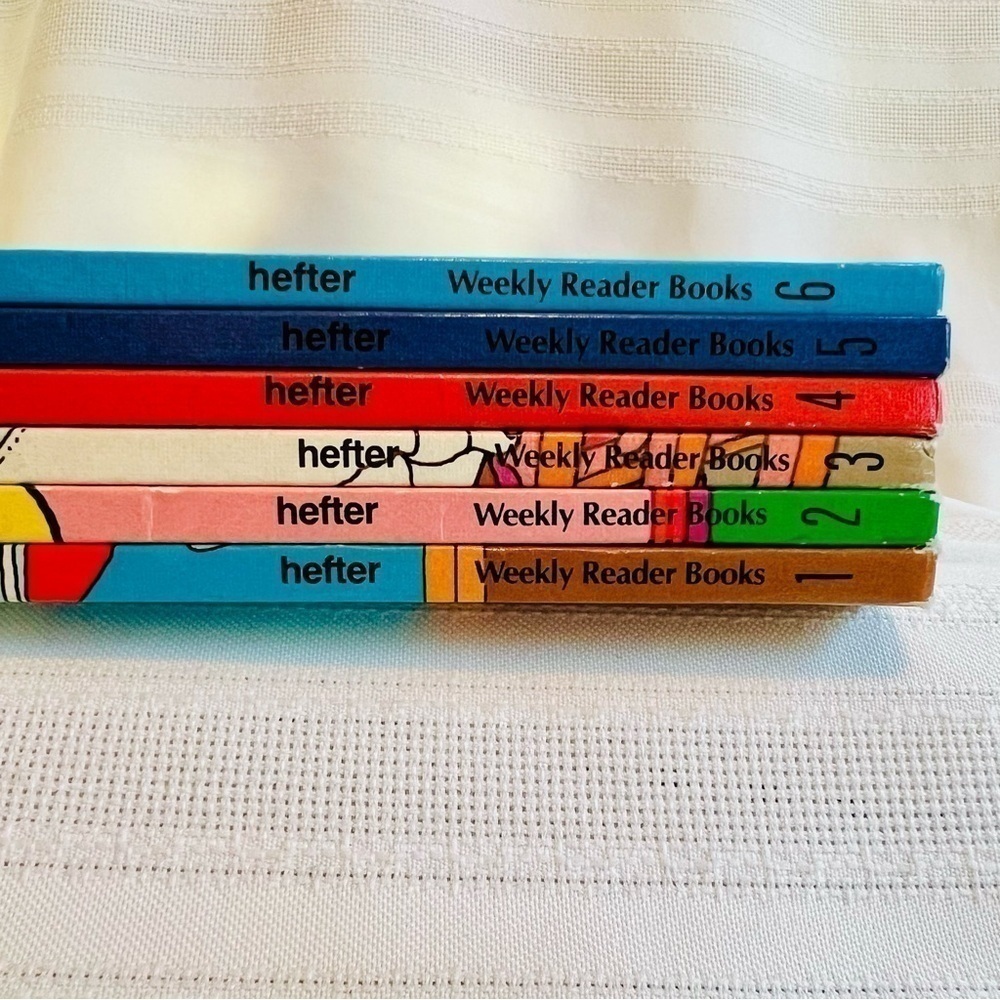 Weekly Reader Books VTG Strawberry Books‎ Volumes 1 - 6 by Richard Hefter EUC - Picture 2 of 15
